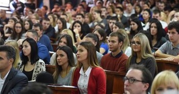 A szerb diákok nem a akarnak NATO-ba