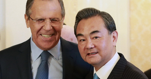 Kína-Oroszország: tárgyalást atomháború helyett!