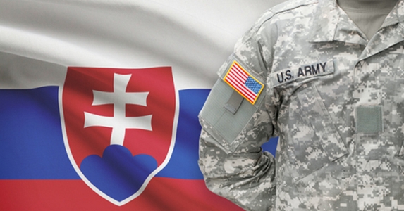 Szlovákia: ki a NATO-ból!