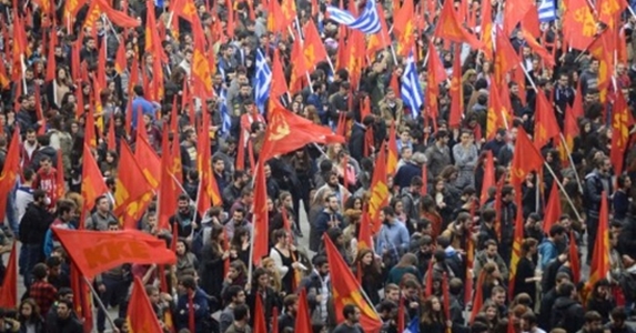 A görög nép kemény választ ad a kormánynak
