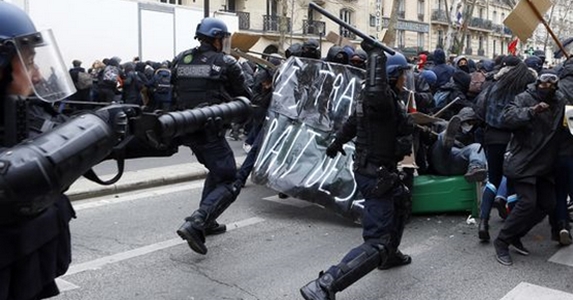Franciaország: a dolgozók ellentámadása a tőke ellen