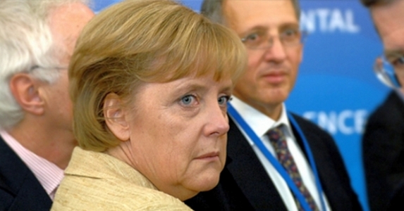 Merkel még akarja a menekülteket, a német emberek pedig nem