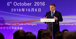 Orbán: Magyarország nem enged a külső nyomásnak