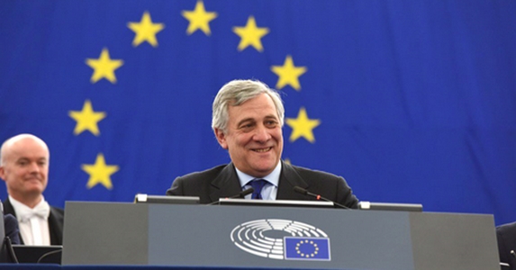 Új EP-elnök: havi 7 millióért „szolgálja” Európa népeit