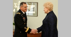 Litvánia több NATO-katonát akar
