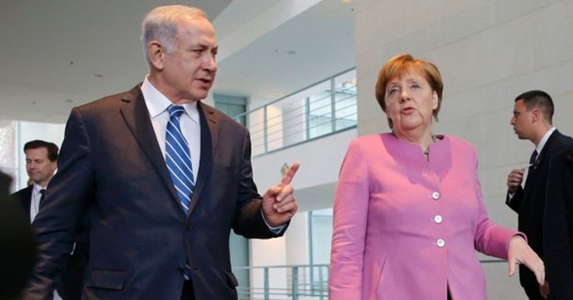 Merkelnek az izraeli demokrácia sem tetszik