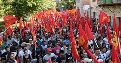 Görögország: fiatalok a tőke, a pénz uralma ellen