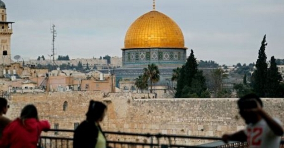 Jeruzsálem: NEM Trump döntésére
