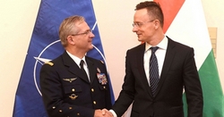 NATO: Aki nem lép egyszerre, nem kap rétest estére