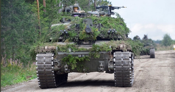 Kire céloznak a brit tankok Észtországban?