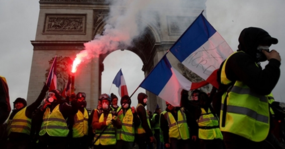 Párizs: osztályharc az utcákon