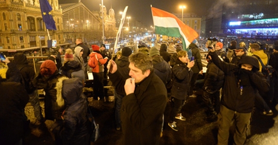 Életveszélyes úton a magyar ellenzék Életveszélyes úton a magyar ellenzék