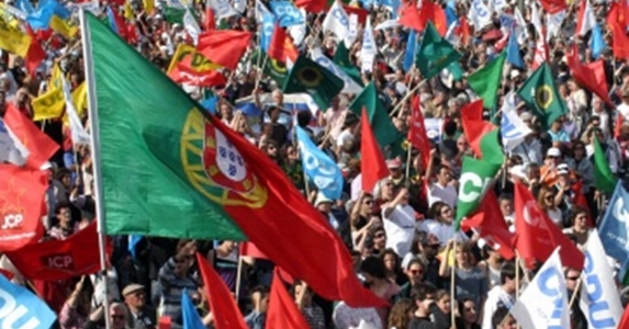 Portugália: győztek a szocialisták, a kommunisták a negyedik helyen