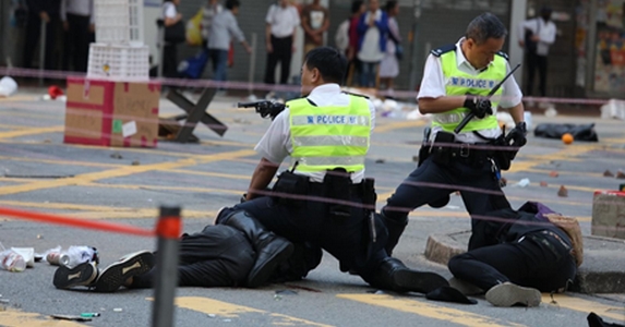 Hongkong: nyomást gyakorolni a Kínai Népköztársaságra