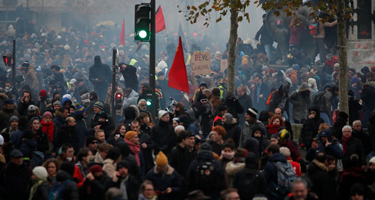 A francia dolgozók példát mutatnak