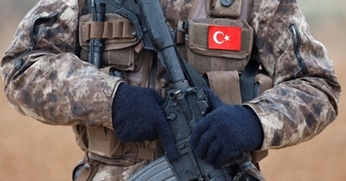 Törökország: a kommunisták a háború ellen