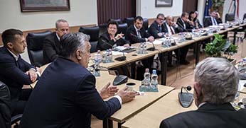 Miért engedték be Magyarországra az iráni diákokat? Sok duma, cselekvés helyett!