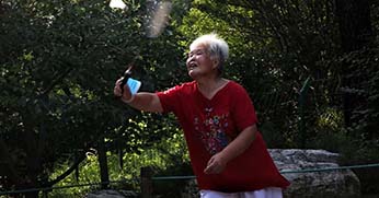 Kína: a nyugdíjkorhatár nőknél 55, férfiaknál 60 év