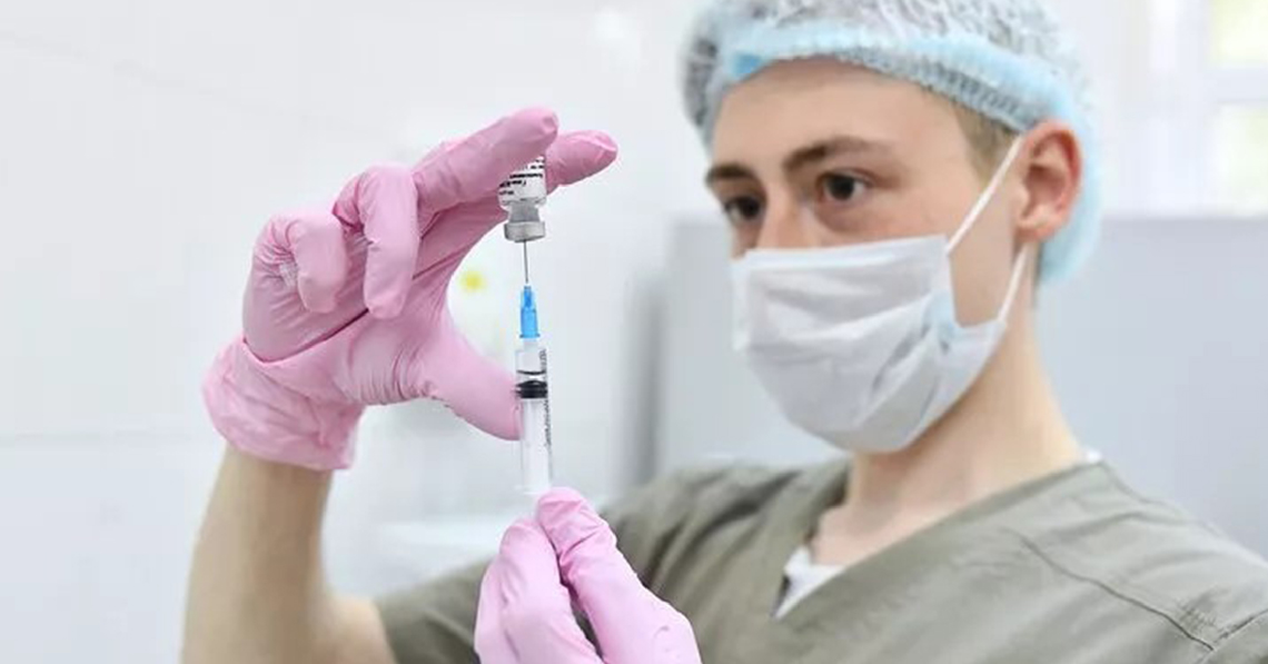 Oroszország ad vakcinát, az USA nem ad Oroszország ad vakcinát, az USA nem ad