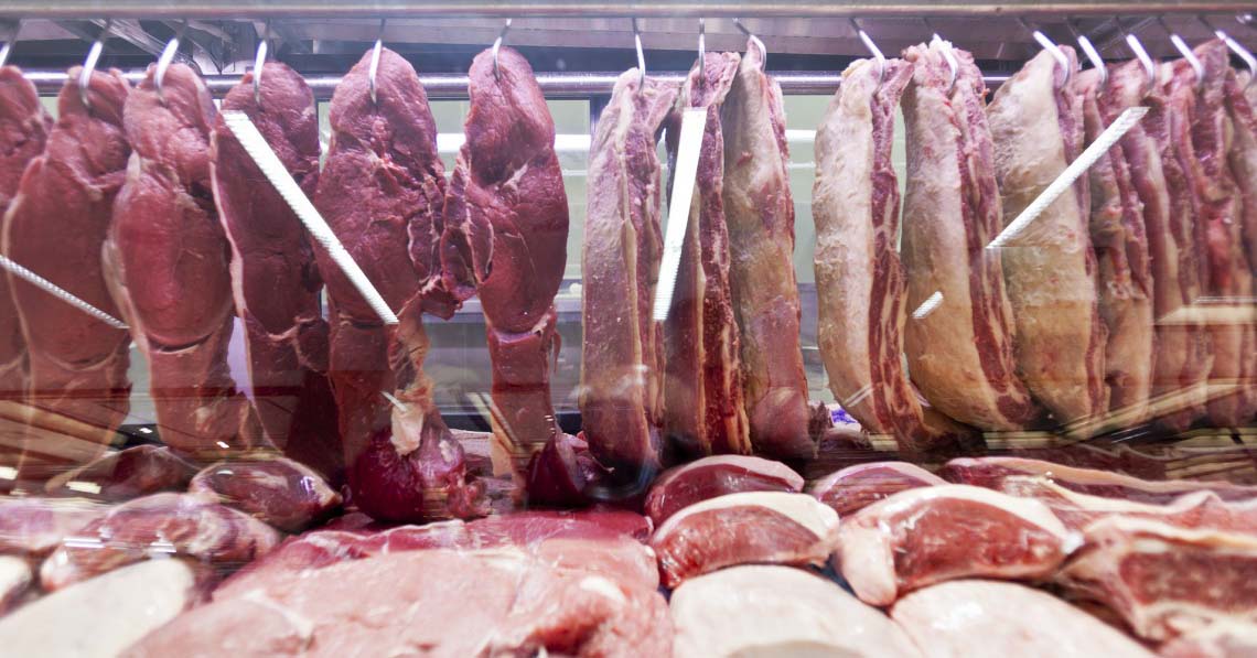 Ez durva lesz: 20-25 százalékkal is drágulhat a hús