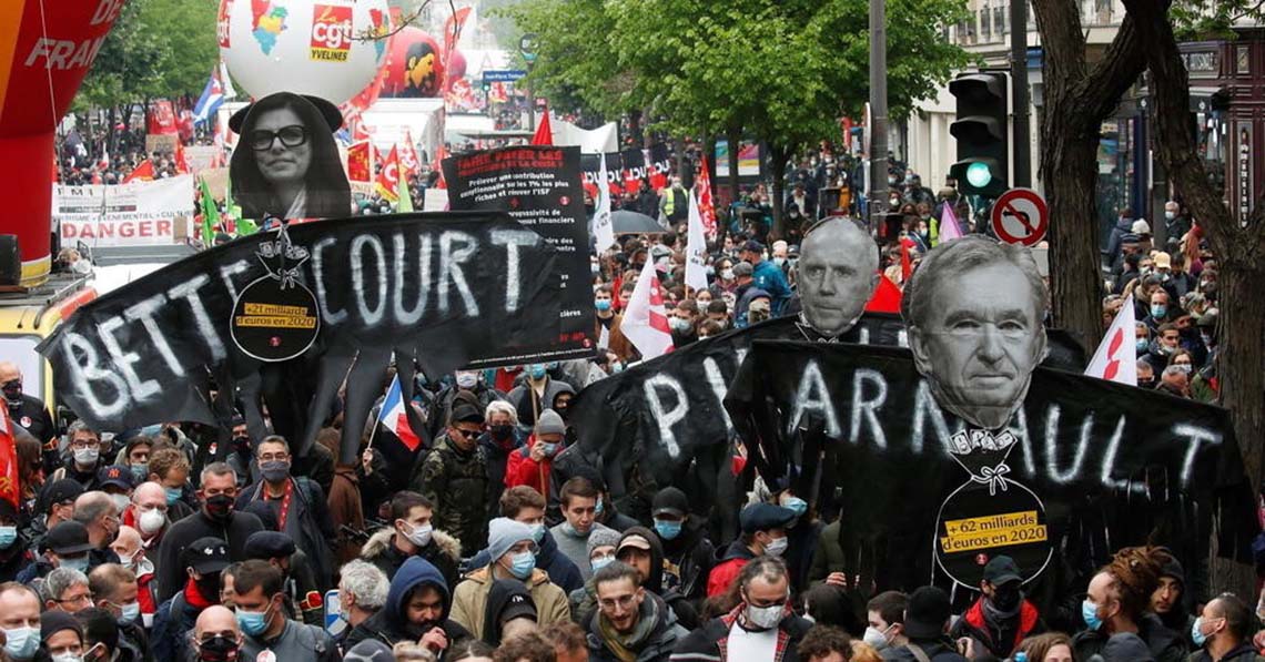 Párizs: korlátozás ide, korlátozás oda, felvonultak a szakszervezetek