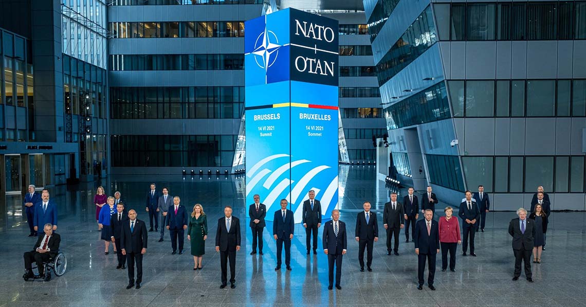 A NATO háborúra készül, nem békére