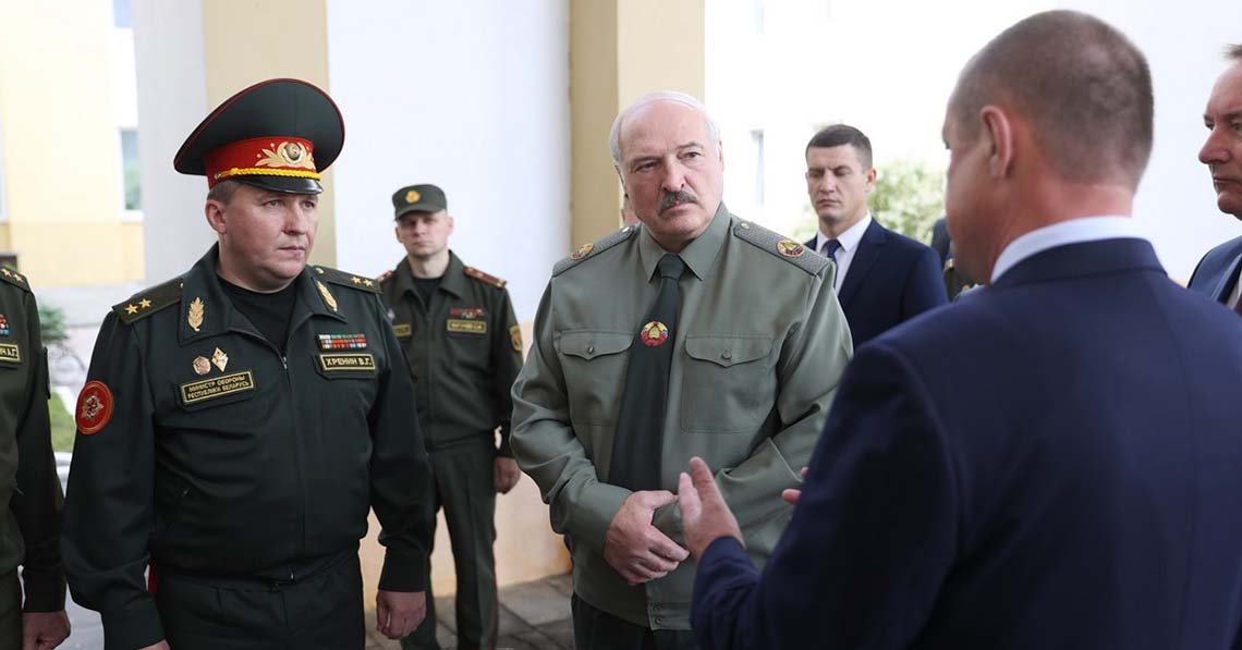Belarusz kész megvédeni önmagát