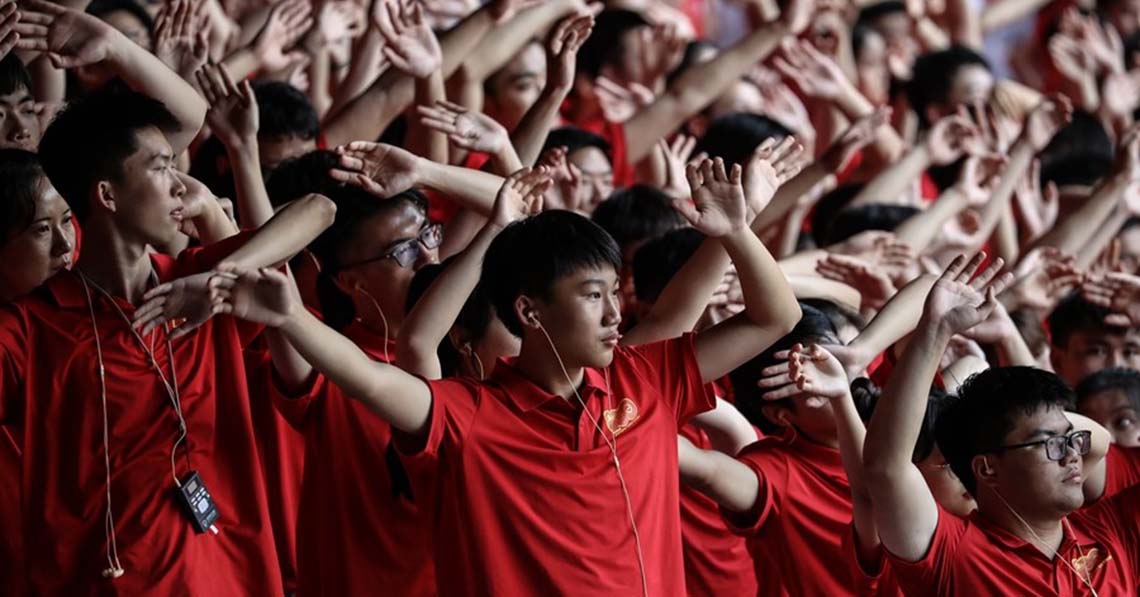 Kínai fiatalok: biztosnak látják Kína fejlődését és saját jövőjüket