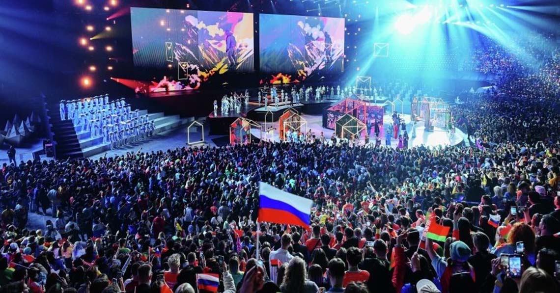 Oroszország: húszezer fiatal jött össze