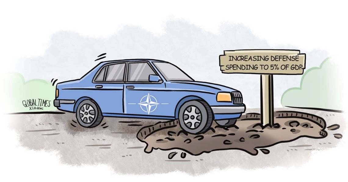 A NATO fegyverkezik, a világ szenved
