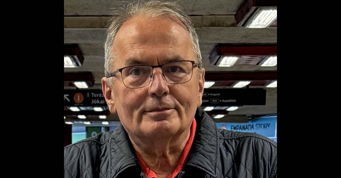 Sok sikert a Kínai Kommunista Pártnak, sok sikert Kína népének!