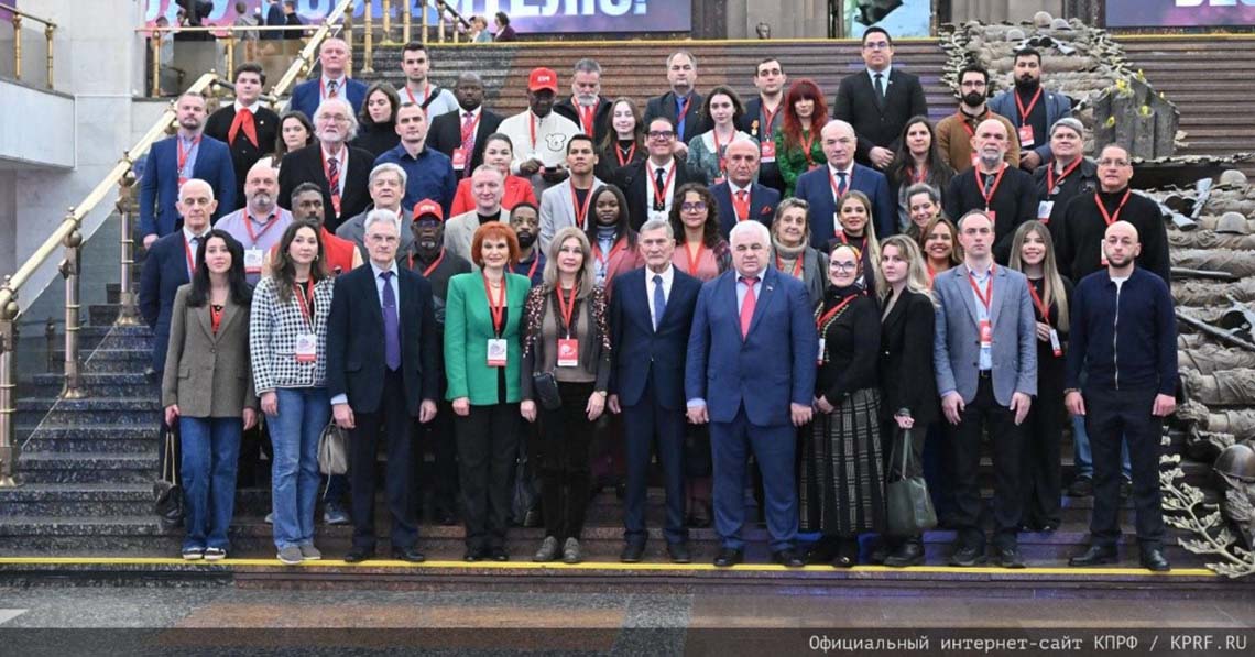 Független baloldali médiát!