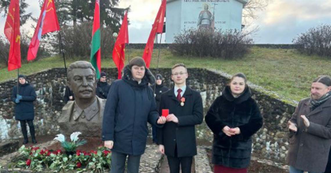 Minszk: megemlékezés Sztálin születésnapján