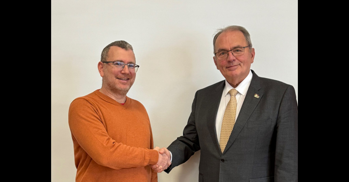 Az ötödik politikai erő