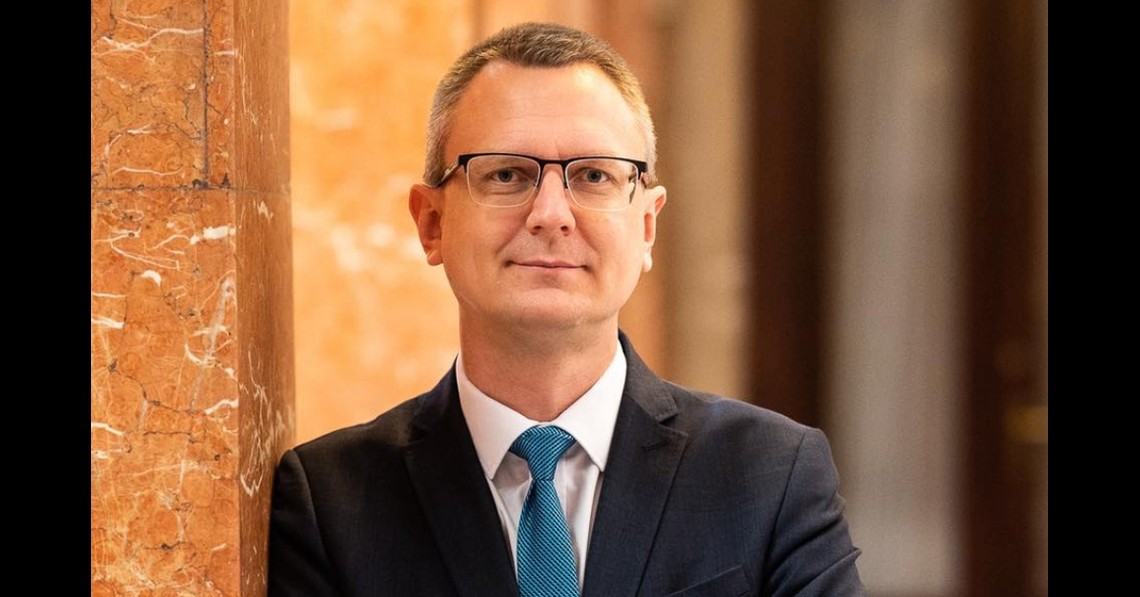 Rétvári Bence: Magyar Péter föladta a nemzeti érdeket
