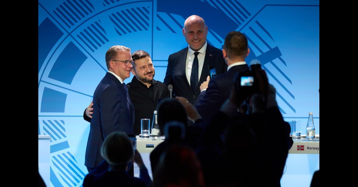 Ukrajna mellett, Oroszország ellen!