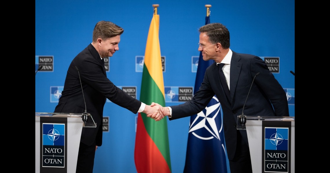 NATO-Litvánia-csúcs: Gyerünk az oroszok ellen!